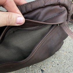 Akron bumbag i blød brun bøffellæder - Montana - Freja skind