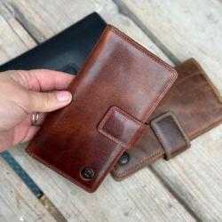 Flip mobilcover i skind - Holder mobilen med kraftig magnet - kreditkortholdere - Leather design - Freja skind