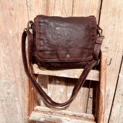 Brun Salida crossbody taske - bøffelskind - Montana - Freja skind