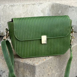 Juliana skuldertaske med to remme - grøn bøffelskind - Leather design  - Freja skind