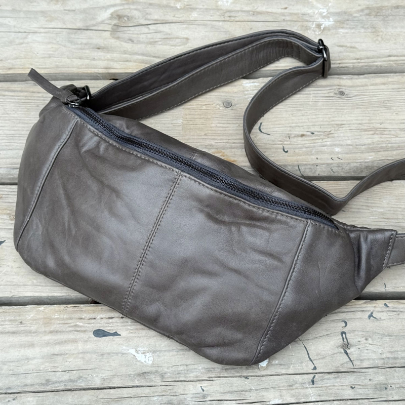 Grå Silja stor bumbag - Blød lammeskind - Orchid - Freja skind