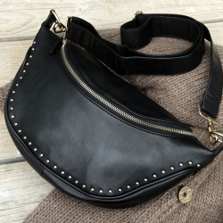 Jennifer bumbag i sort skind med nitter - Orchid