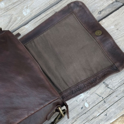 Brun Salida crossbody taske - bøffelskind - Montana - Freja skind