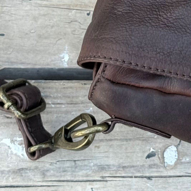 Brun Salida crossbody taske - bøffelskind - Montana - Freja skind