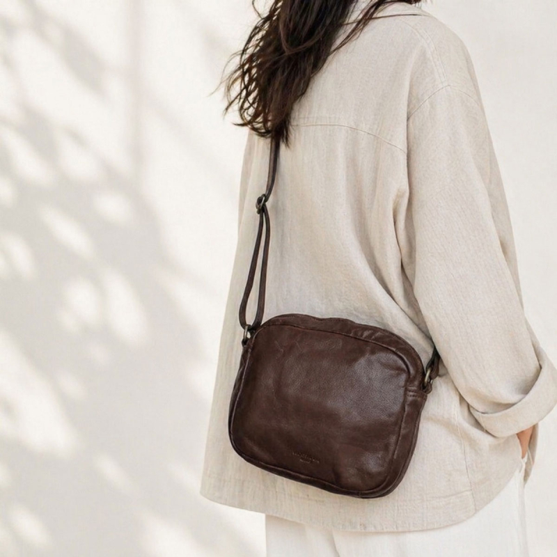 Eldora crossbody taske - Brun bøffel - Montana - Freja skind