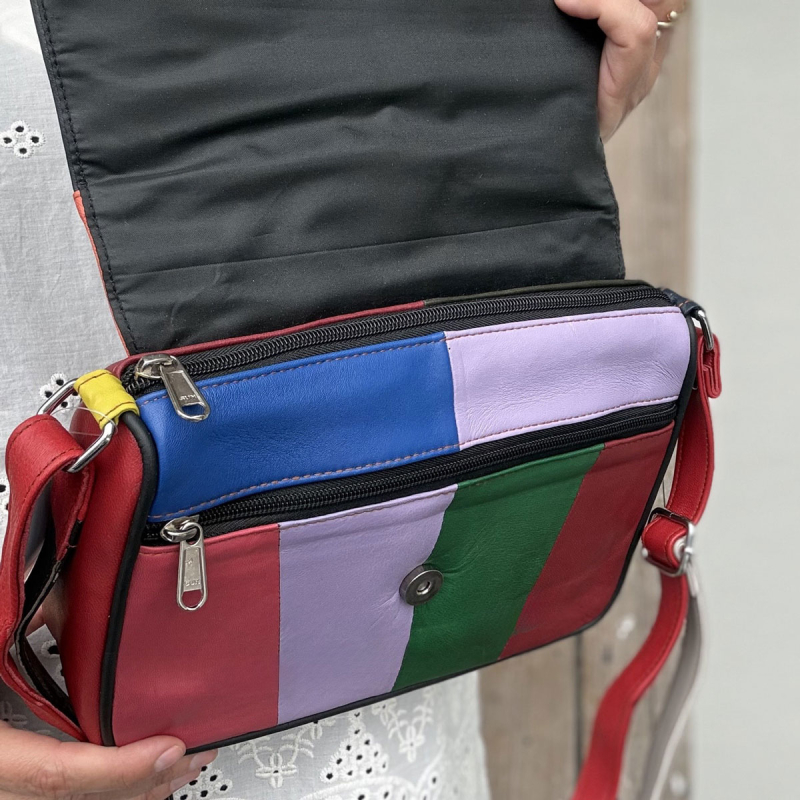 Lissy multicolor skinnväska med lock - Freja Skind
