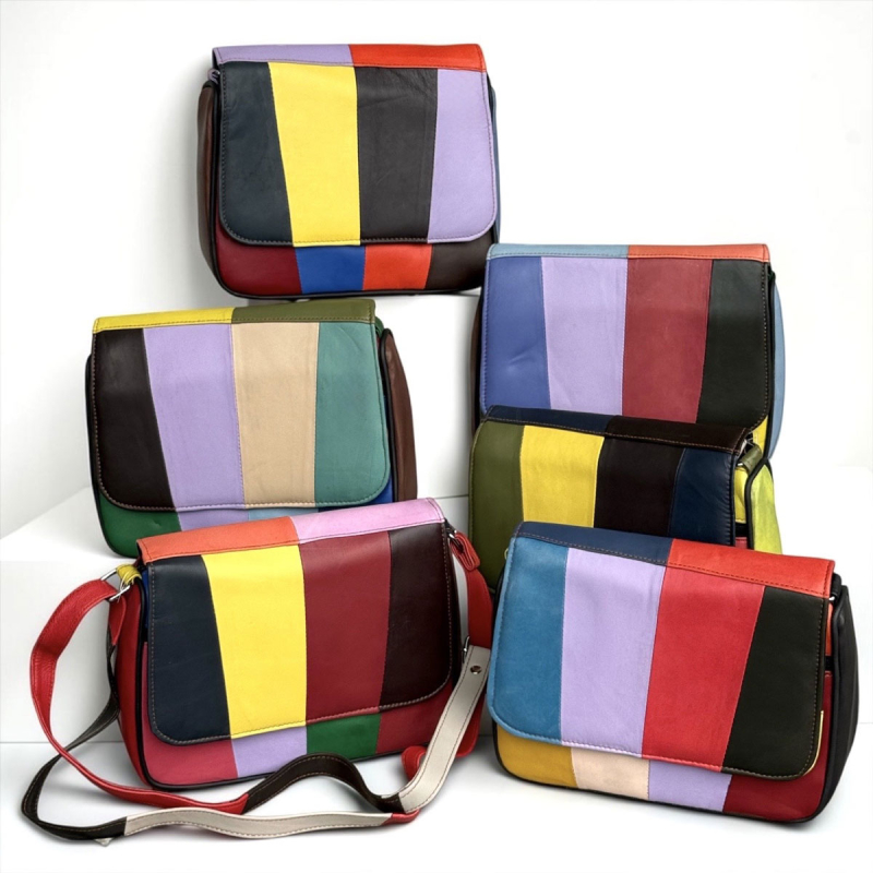 Lissy multicolor taske fra best of the rest kollektionen - Lammeskind - Freja skind