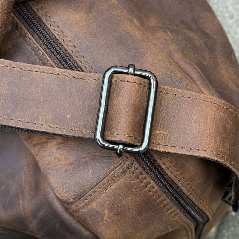weekendtaske i brun bøffelskind - UR 725 - Leather design - Freja skind