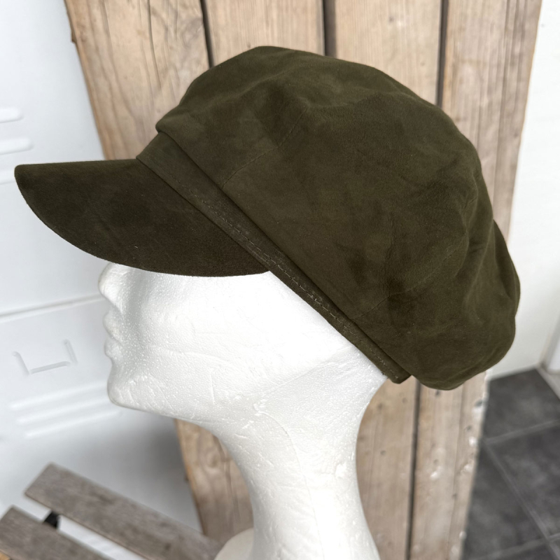 Grøn suede damehat - Freja skind