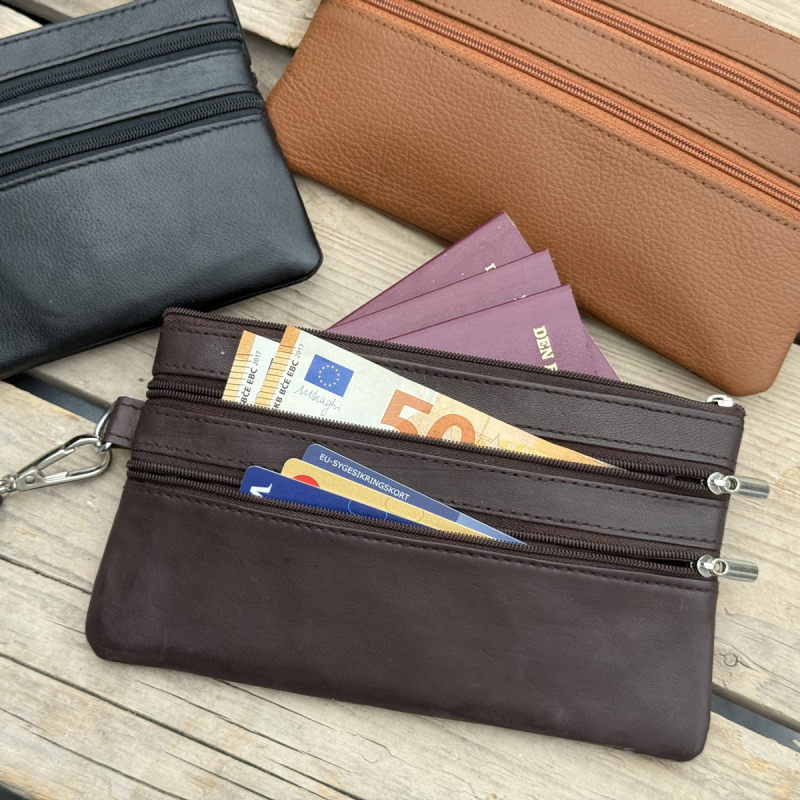 Lovisa clutch med håndledsrem - lammeskind - Freja skind