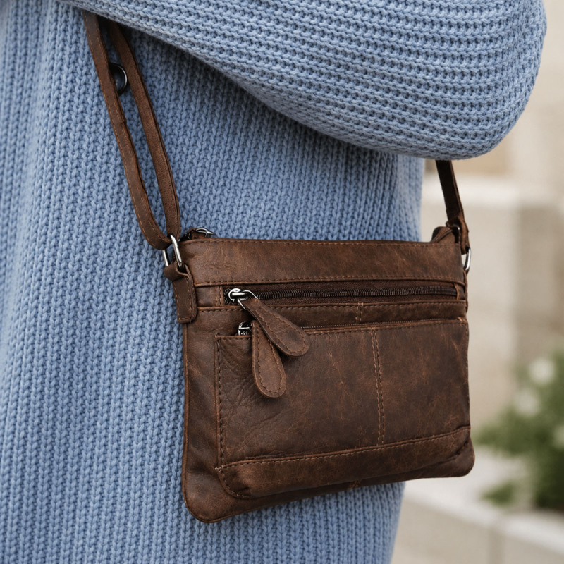 Elvira crossbodyväska i buffelskinn - Läderdesign - Freja skinn