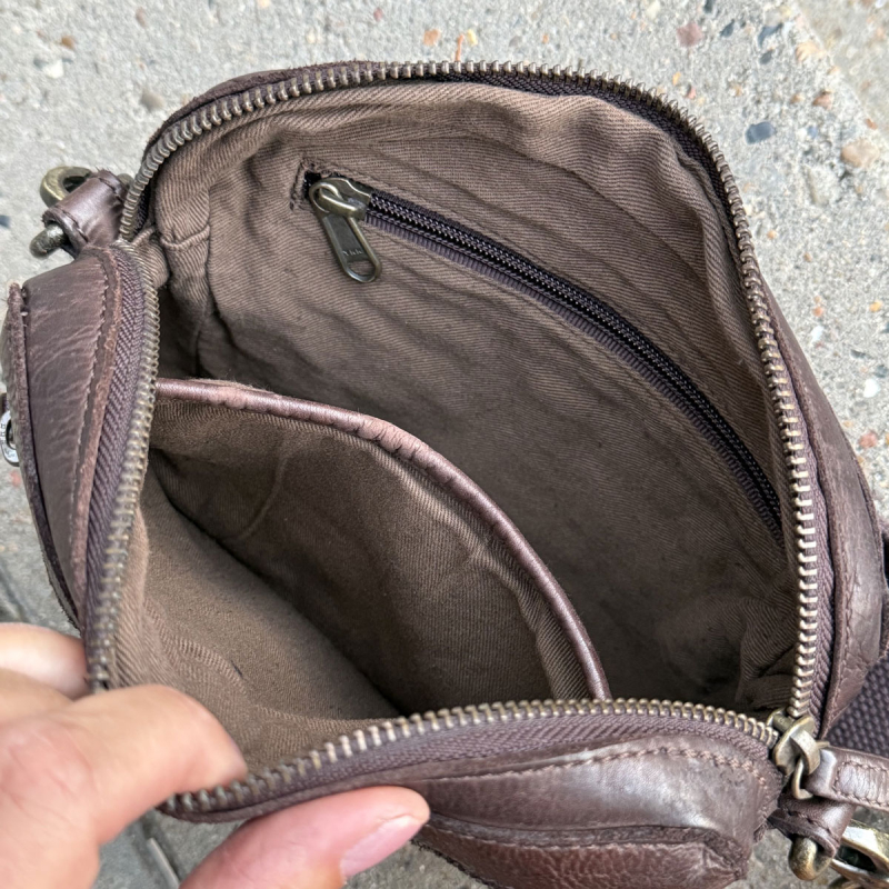 Brun Terry crossbody taske - dame - bøffellæder - Montana - Freja skind