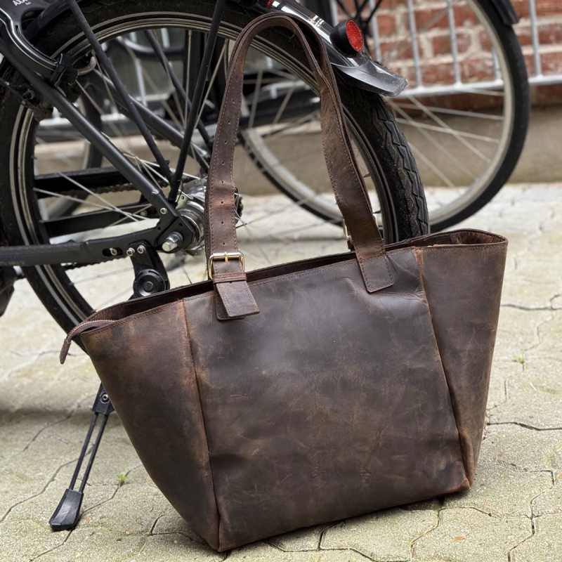 Læder shopper med lynlås i brun bøffellæder fra Treats