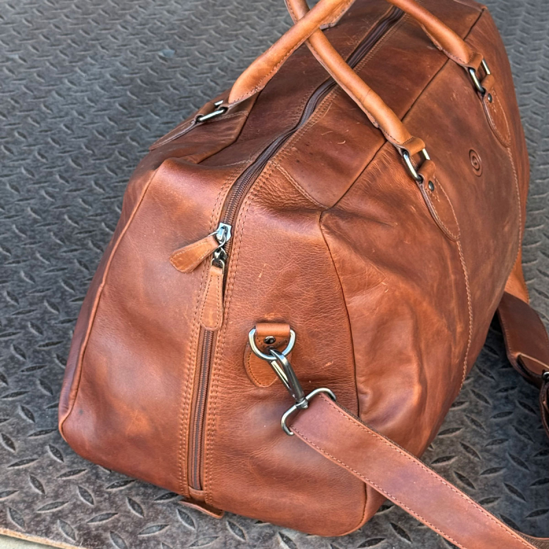 Weekendväska i cognac buffelskinn - UR 725 - Läderdesign - Freja skinn