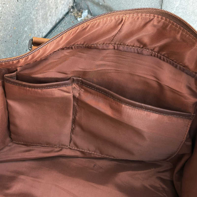 Weekendväska i cognac buffelskinn - UR 725 - Läderdesign - Freja skinn