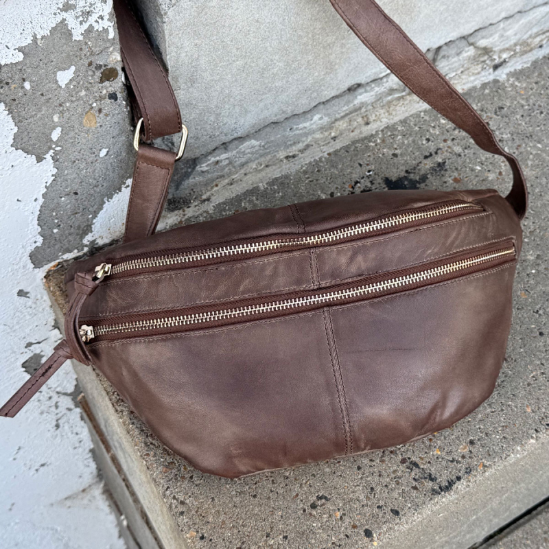 Patineret brun Vivian bumbag fra Orchid - blød gedeskind