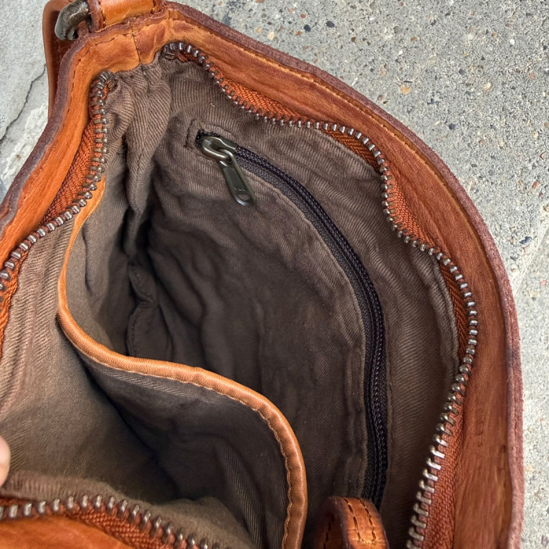 Avon crossbody taske i blød bøffelskind - Montana - Freja skind