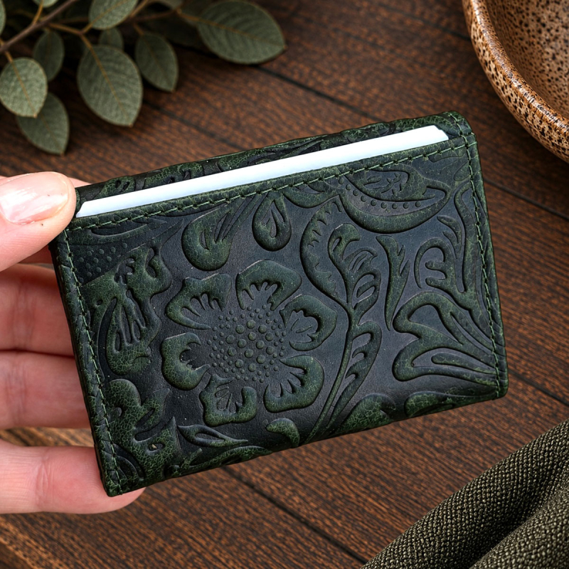 Dam plånbok i grönt blommönstrat läder - Florette från Leather design - Freja skinn