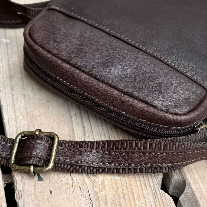 Ystad herre crossbody taske - Blød brun gedeskind - Freja skind
