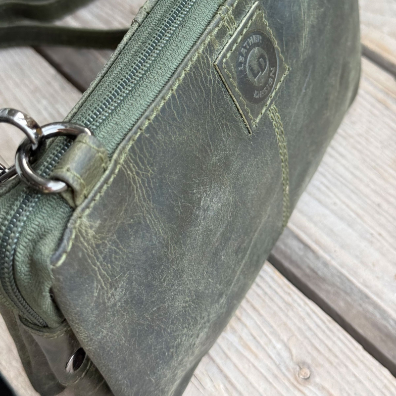 Petra axelväska från Leather design - Grönt läder UR 531 - Freja skinn