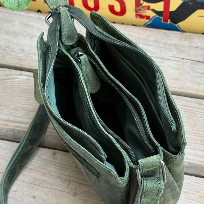 Ronja skindtaske i hunter grøn bøffel - Leather design - Freja skind