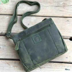 Ronja skinnväska i huntergrön buffel - Läderdesign - Freja skinn