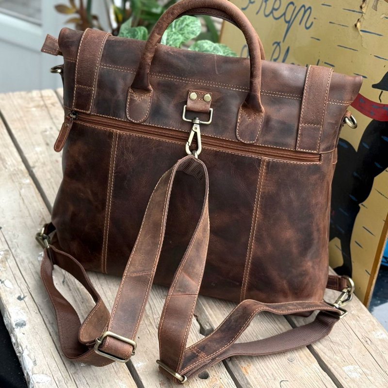 Zwolle rygsæt / skuldertaske til pc mm - hunter brun bøffelskind - Leather design - Freja skind