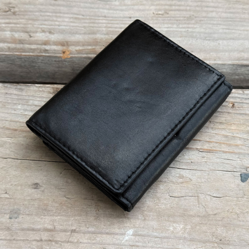 Ingeborg damepung med snaplås - sort skind - Leather design - Freja skind