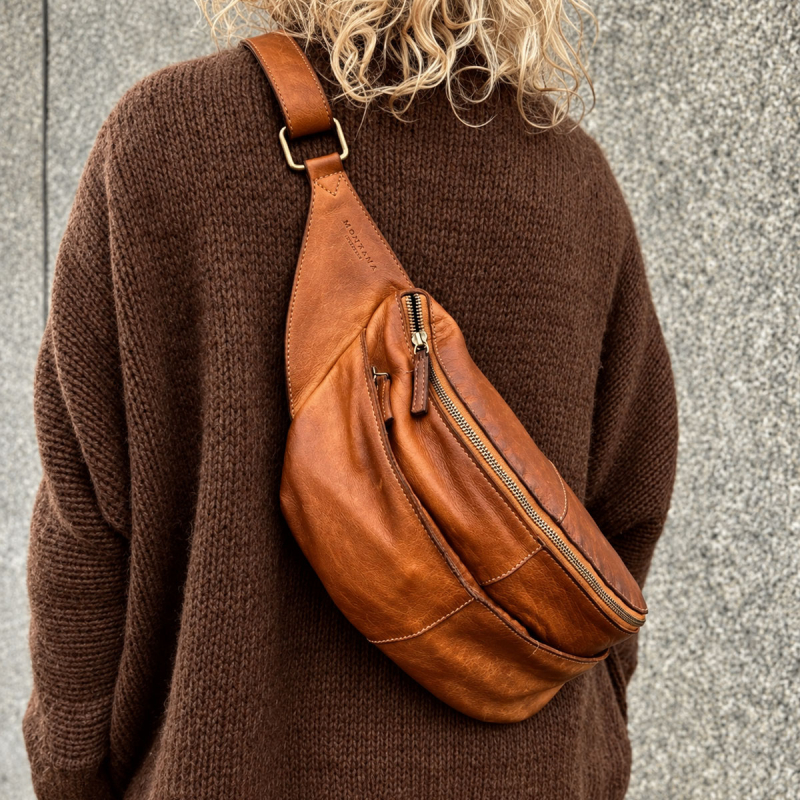 Cognac Liberty bumbag - 272051 - Montana - Freja skind