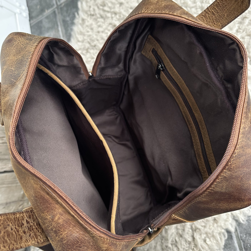 Rotterdam ryggsäck i hunterbrunt buffelläder - UR 1149 - Leather design - Freja skinn