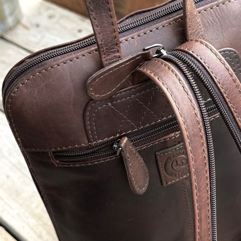 Dianna rygsæk i brun bøffelskind - Leather design - Freja skind
