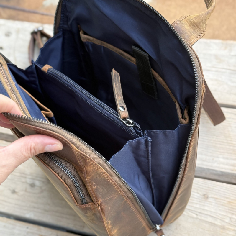 Alfrida dam skinnryggsäck - Hunter brun buffelskinn - Läderdesign - Freja skinn