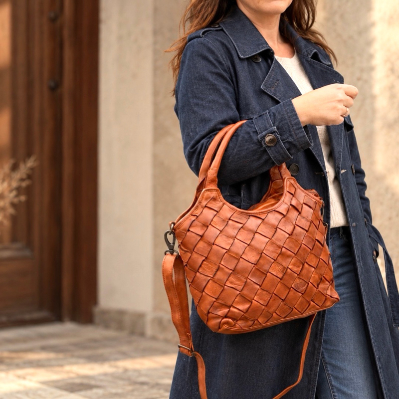 Fairfield crossbody väska - handväska - Cognac buffelskinn - Montana - Freja skinn
