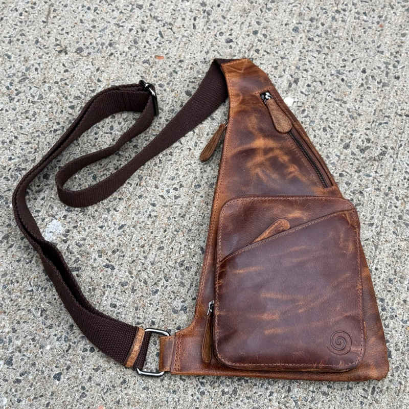 Calgary sleekbag i hunter brun bøffelskind - Leather design - Freja skind