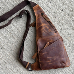 Calgary sleekbag i hunter brun bøffelskind - Leather design - Freja skind