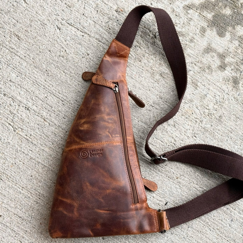 Calgary sleekbag i hunter brun bøffelskind - Leather design - Freja skind