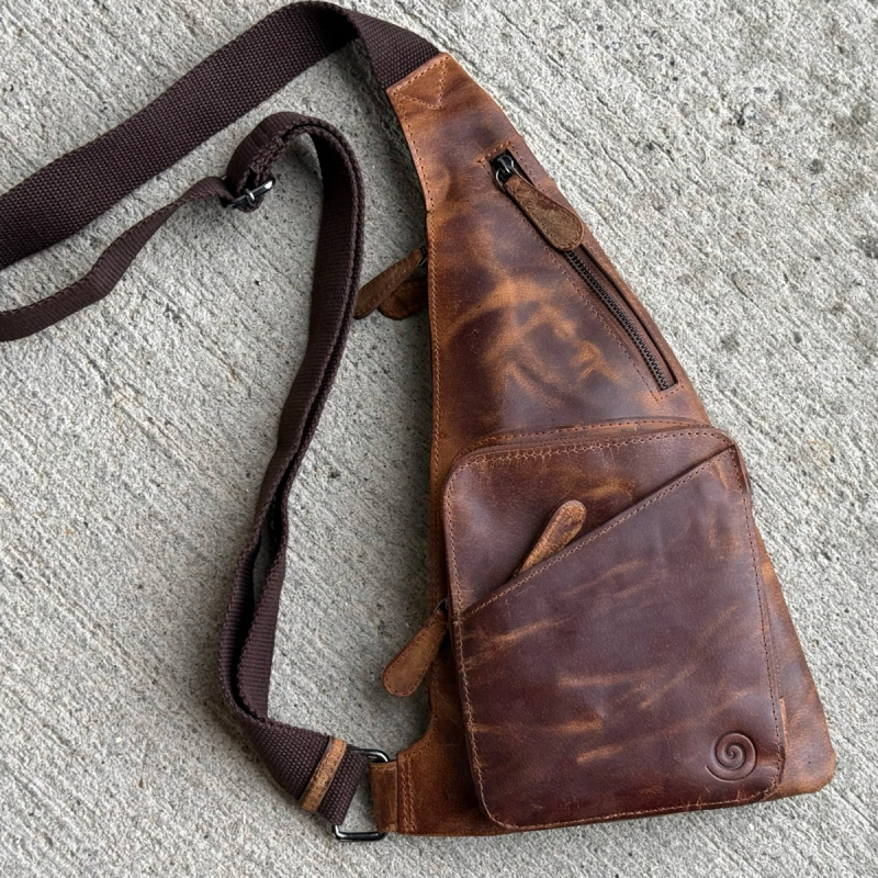 Calgary sleekbag i hunter brun bøffelskind - Leather design - Freja skind