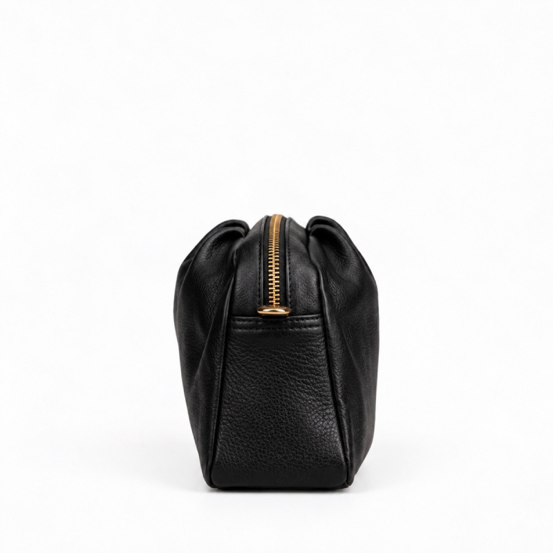 Layla Lay Lay crossbody-väska i mjukt svart skinn med kedja