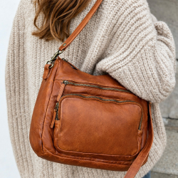 Hardin läderväska - crossbody - två remmar - patinerad cognac - Montana