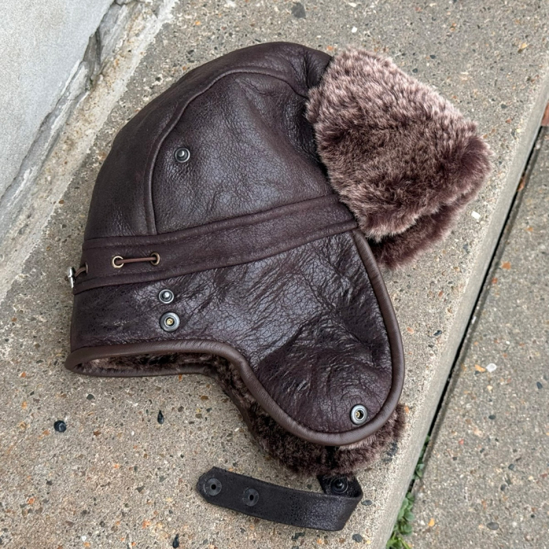 Brun shearling hat - Bertil fra Freja skind - Ægte rulams hue - meget varm
