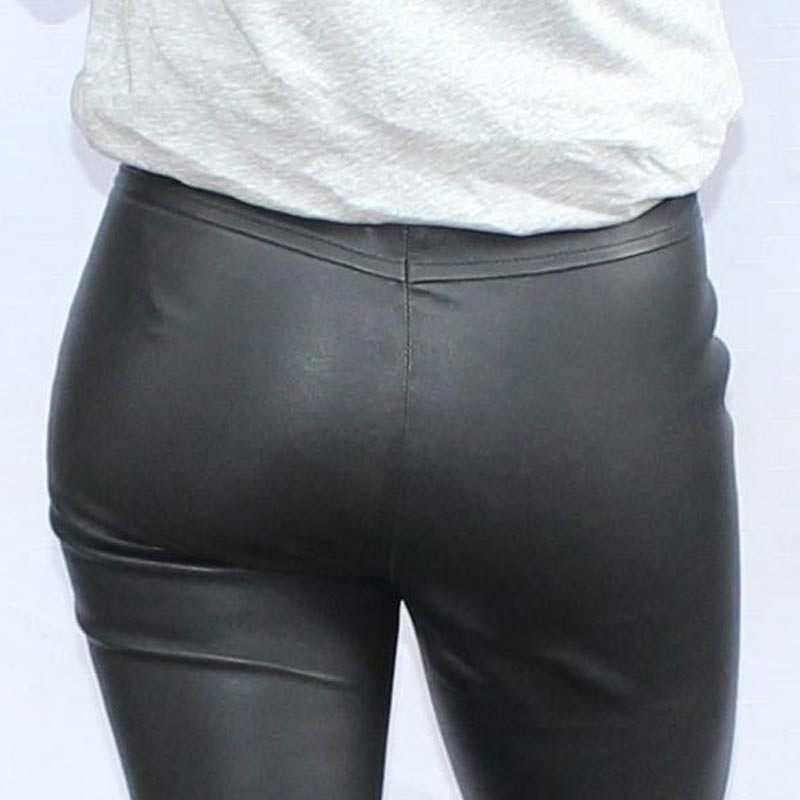 Svarta skinnleggings - Stretch och hög midja - Mjuk lammskinn