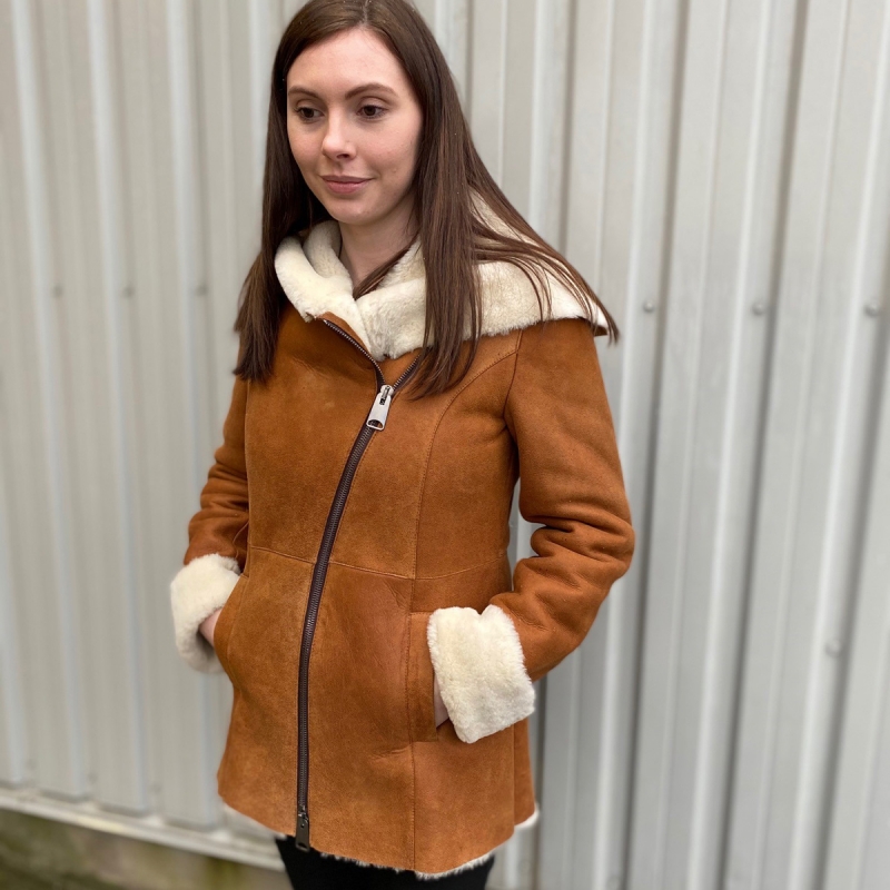 Lea fårskinnsjacka - Cognac - Skräddarsydd - Dam - Freja Skind