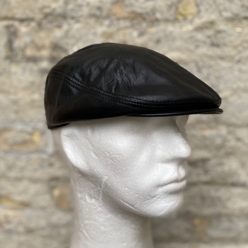 Svart sixpence lammskinn - Modell Karl - Klassisk design - Shoppa nu