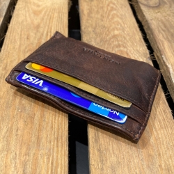 Shelby kortholder fra Montana  - Brun bøffelskind - Freja skind