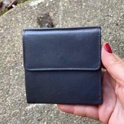 Grå skindpung - Freja skind