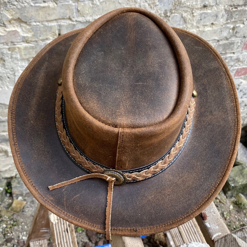 Irving cowboyhatt i kraftigt brunt läder - Perfekt för uteliv