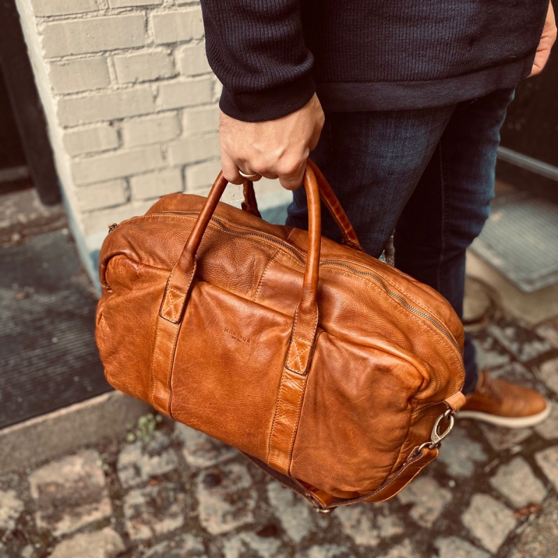 Ashwood weekendväska i cognac buffelskinn - Montana