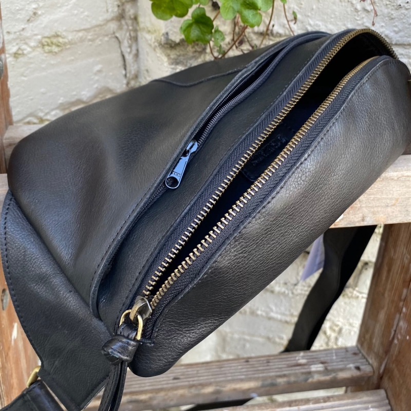 Sort Agnes bumbag fra Treats - 280912