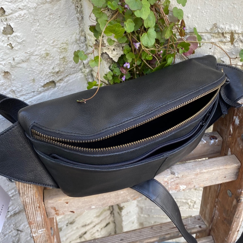Sort Agnes bumbag fra Treats - 280912